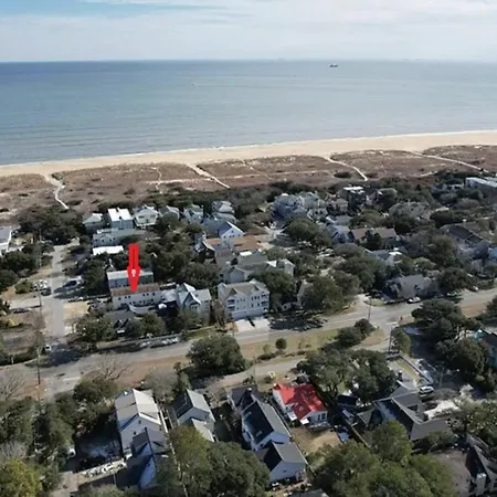 Beach Happy 4Bedrooms-3Bath Steps To Beach
